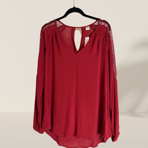 ✨ Old Navy Burgundy Crochet Sleeve Blouse - Size M (New with Tags!) - Picture 5 of 7